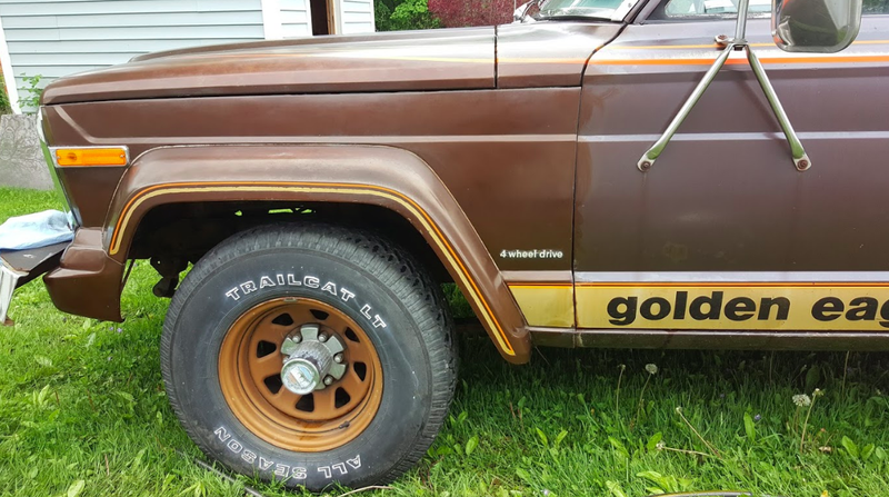 Illustration for article titled A Few Hours Of Cleaning And Wrenching Totally Transformed My 1979 Jeep Cherokee Golden Eagle